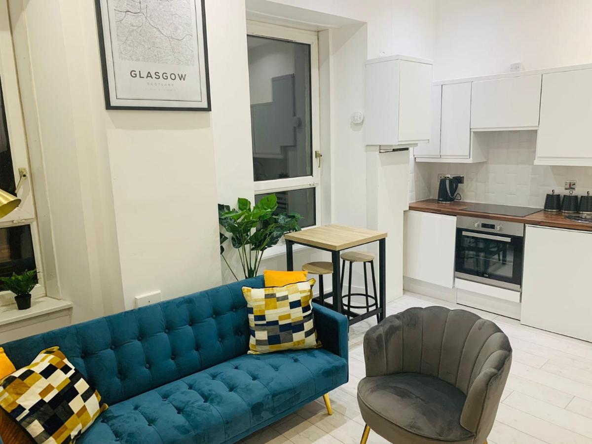 Cheerful 2 Bedroom Homely Apartment, Sleeps 6 Guest Comfy, 3X Double Bed, Parking, Free Wifi, Suitable For Business, Leisure Guest,Glasgow, Glasgow West End, Near City Centre Exterior photo