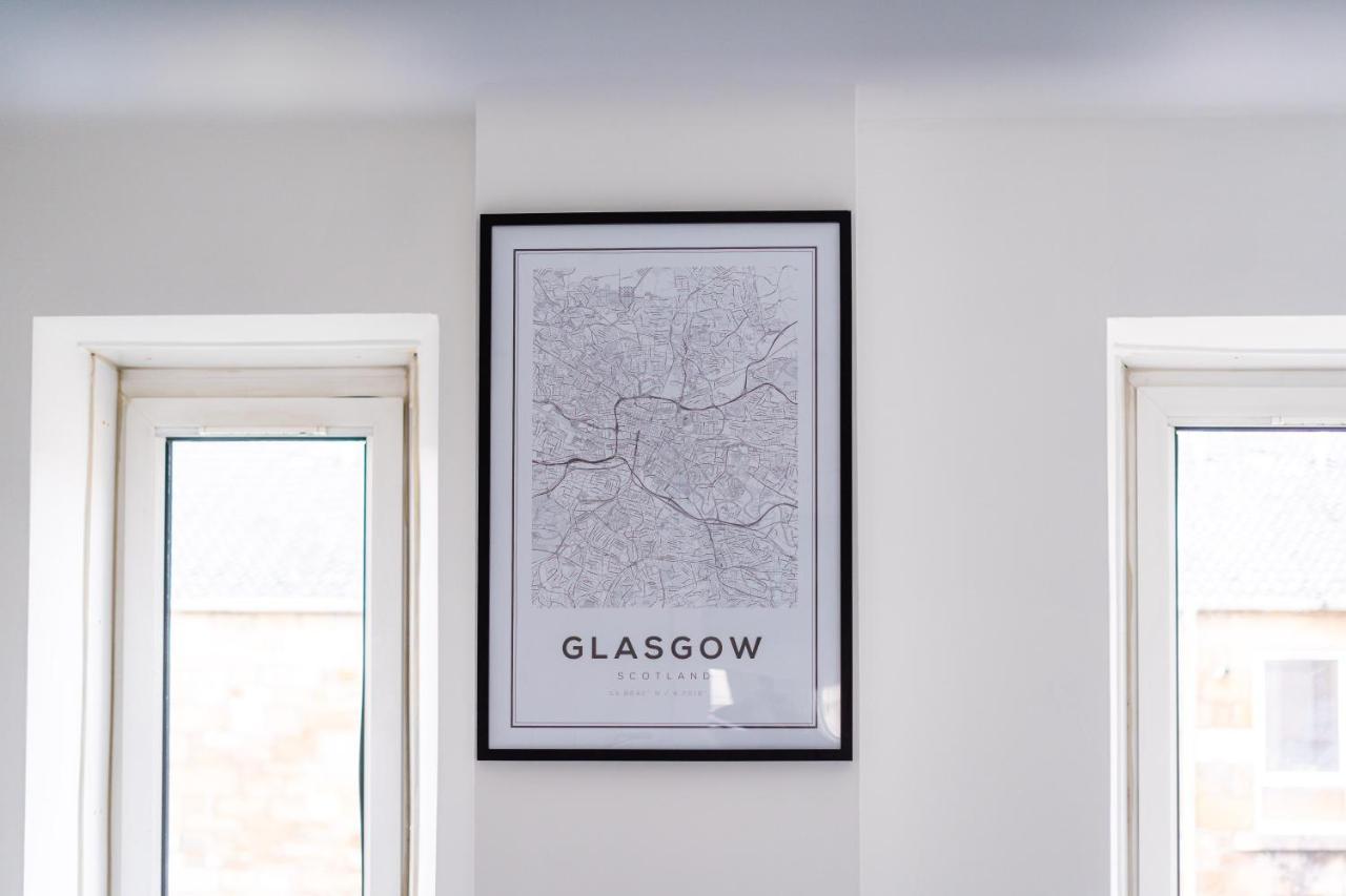 Cheerful 2 Bedroom Homely Apartment, Sleeps 6 Guest Comfy, 3X Double Bed, Parking, Free Wifi, Suitable For Business, Leisure Guest,Glasgow, Glasgow West End, Near City Centre Exterior photo