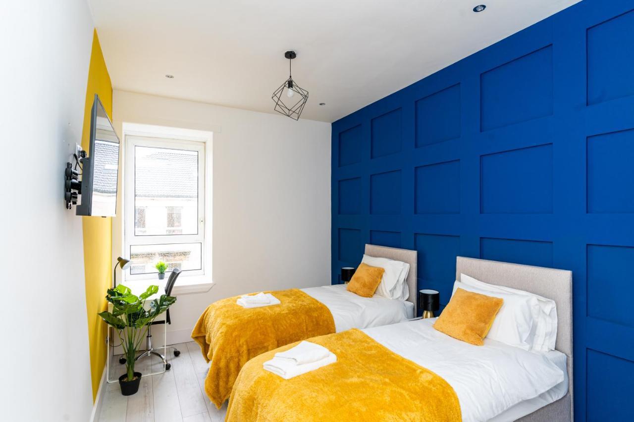 Cheerful 2 Bedroom Homely Apartment, Sleeps 6 Guest Comfy, 3X Double Bed, Parking, Free Wifi, Suitable For Business, Leisure Guest,Glasgow, Glasgow West End, Near City Centre Exterior photo