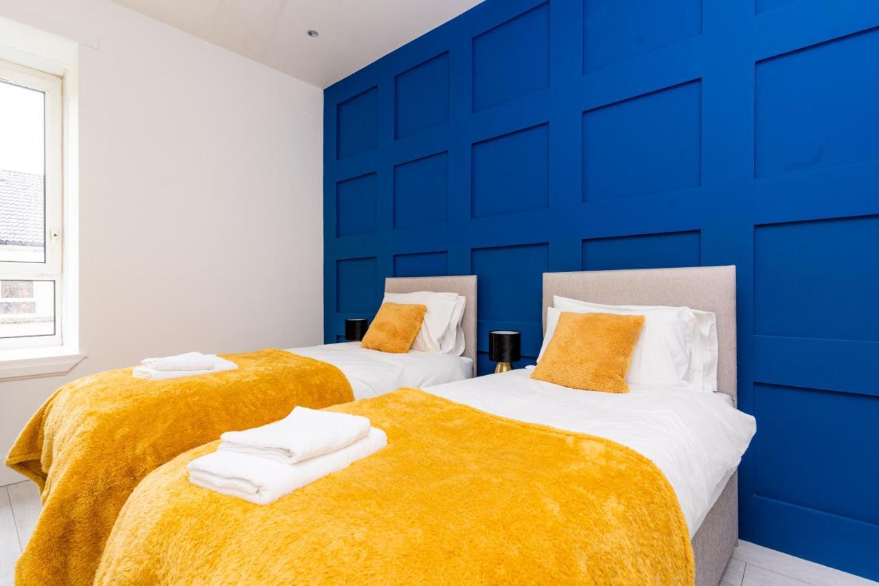 Cheerful 2 Bedroom Homely Apartment, Sleeps 6 Guest Comfy, 3X Double Bed, Parking, Free Wifi, Suitable For Business, Leisure Guest,Glasgow, Glasgow West End, Near City Centre Exterior photo