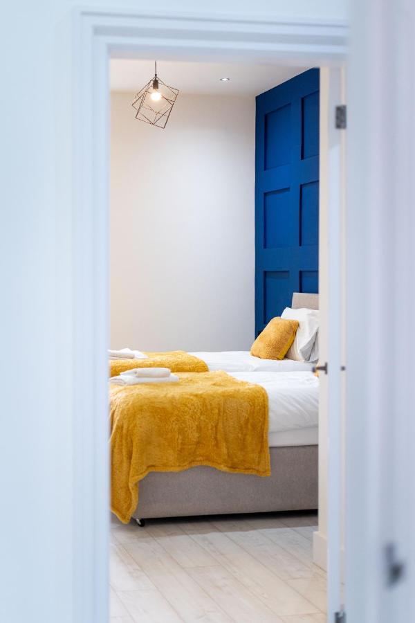 Cheerful 2 Bedroom Homely Apartment, Sleeps 6 Guest Comfy, 3X Double Bed, Parking, Free Wifi, Suitable For Business, Leisure Guest,Glasgow, Glasgow West End, Near City Centre Exterior photo